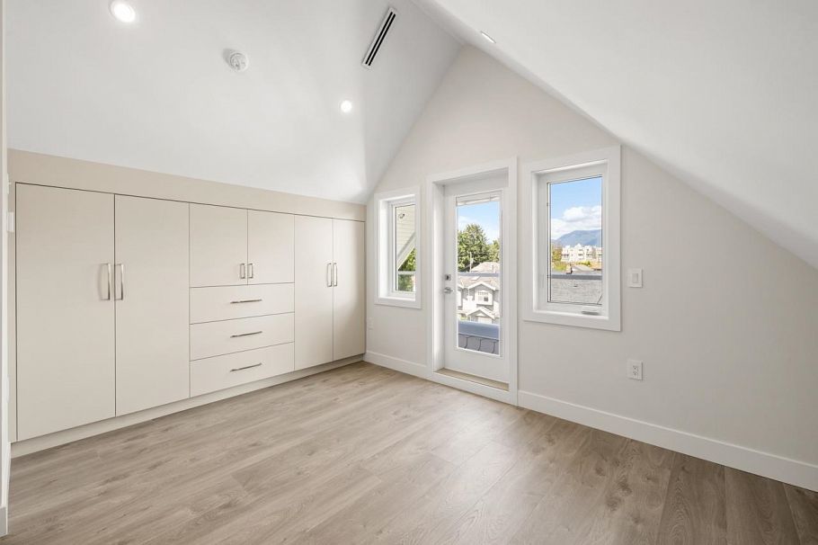 1 2528 Turner Street Vancouver, BC - 30