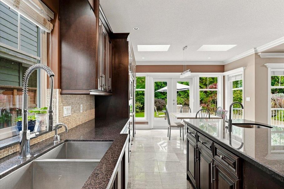 1417 Woods Drive North Vancouver, BC - 12