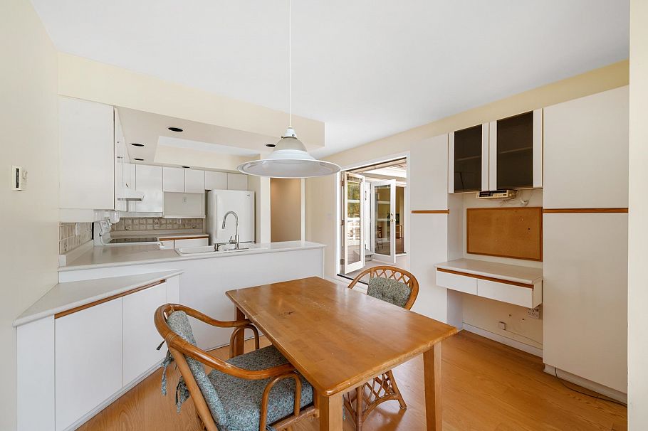 303 3373 Capilano Crescent North Vancouver, BC - 17