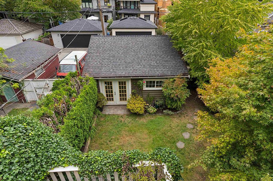 559 W 18th Avenue Vancouver, BC - 22