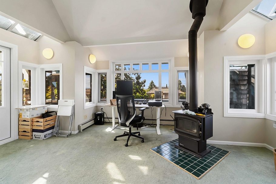 7625 Borden Street Vancouver, BC - 13