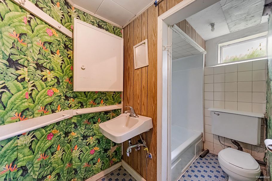 96 W 16th Avenue Vancouver, BC - 32
