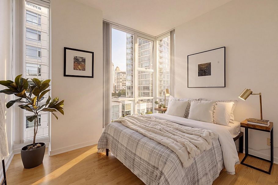 702 1099 Marinaside Crescent Vancouver, BC - 17