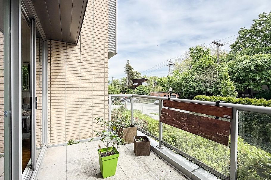 390 E 11TH AVE, Vancouver BC V5T 4V9 Vancouver, BC - 15
