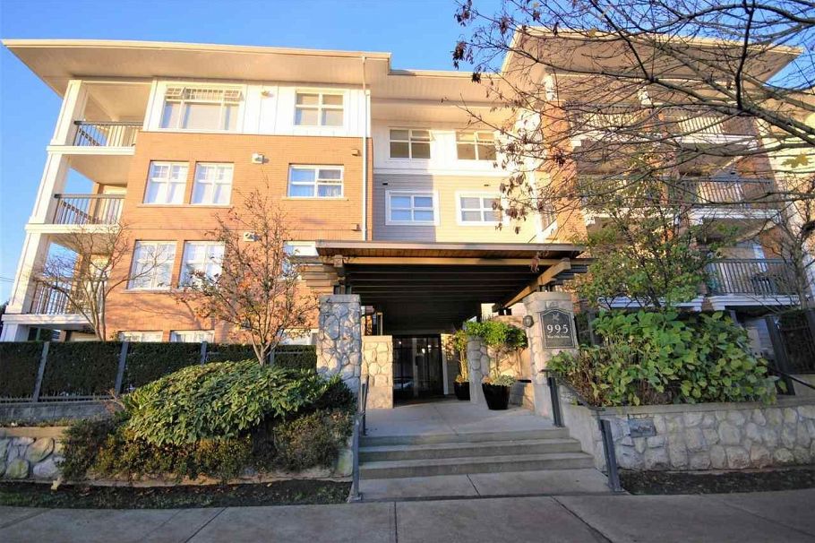 412 995 W 59th Avenue Vancouver, BC - 11