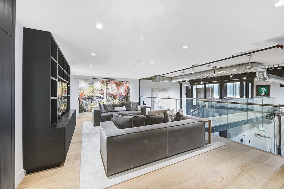 3870 Commercial Street Vancouver, BC - 6