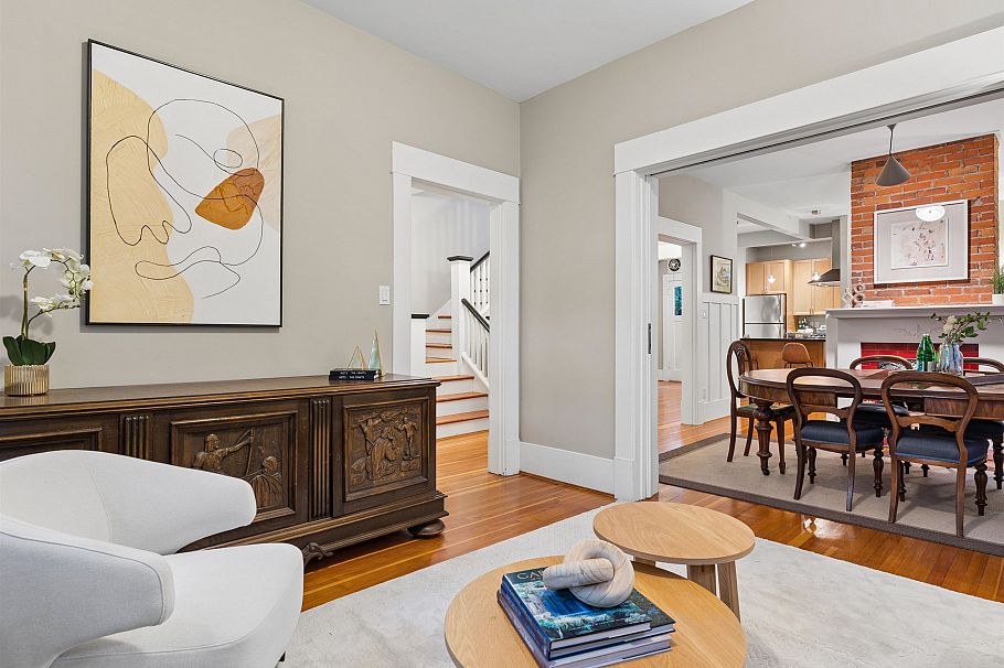 559 W 18th Avenue Vancouver, BC - 5