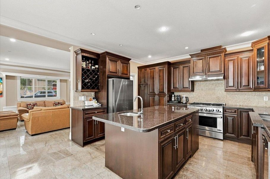 1417 Woods Drive North Vancouver, BC - 13