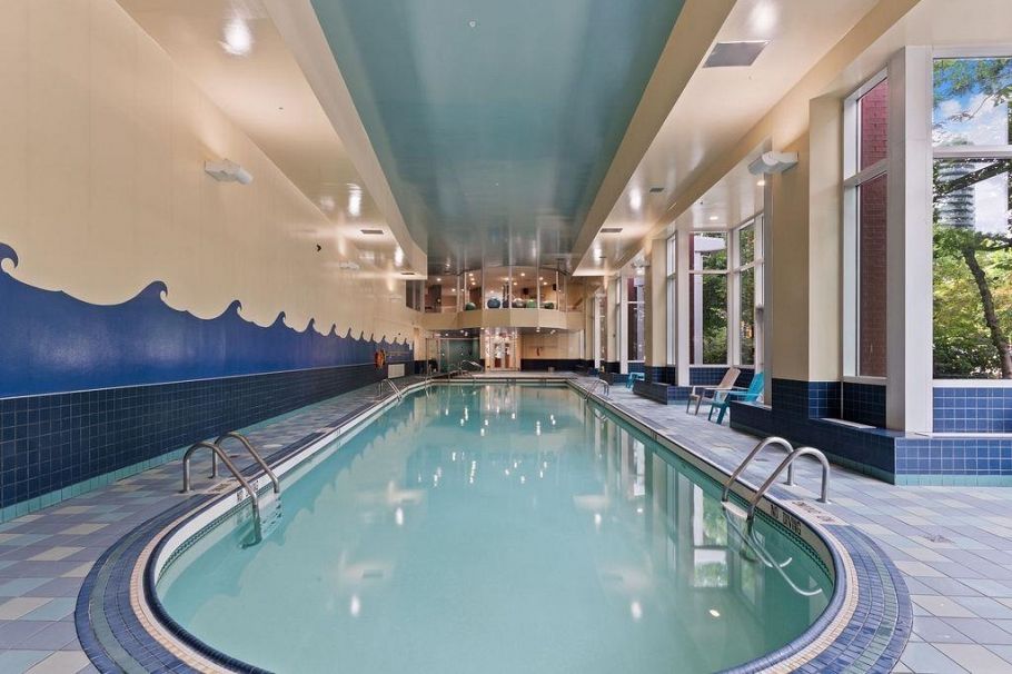 702 1099 Marinaside Crescent Vancouver, BC - 35
