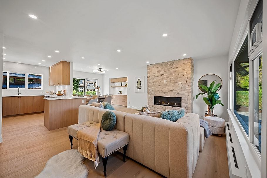 3975 Highland Boulevard North Vancouver, BC - 5