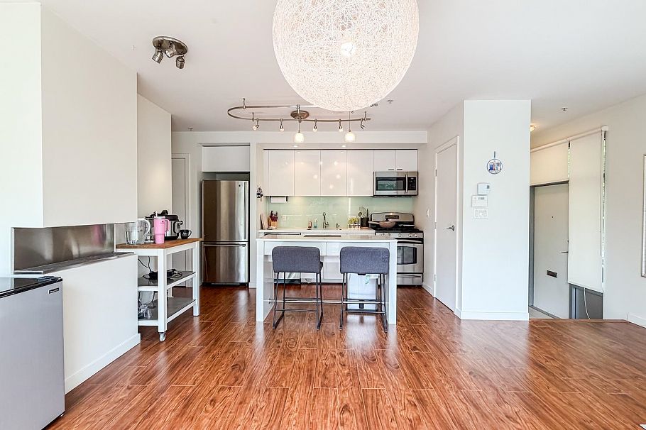 390 E 11TH AVE, Vancouver BC V5T 4V9 Vancouver, BC - 11