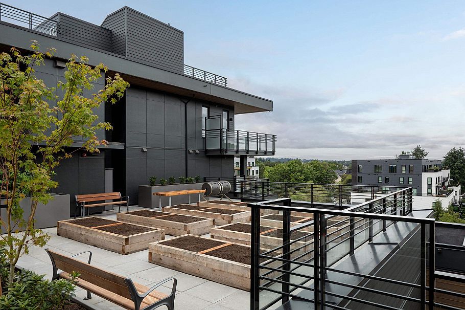 417 2450 Garden Drive Vancouver, BC - 25