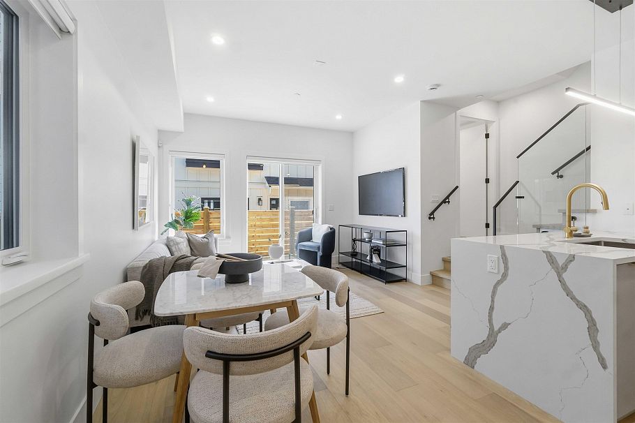 1 550 Kaslo Street Vancouver, BC - 5