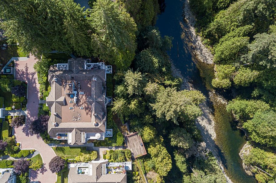 303 3373 Capilano Crescent North Vancouver, BC - 28