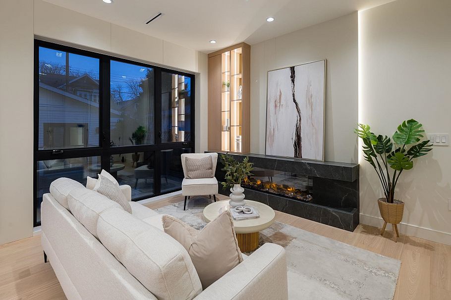 2 3036 W 13th Avenue Vancouver, BC - 30