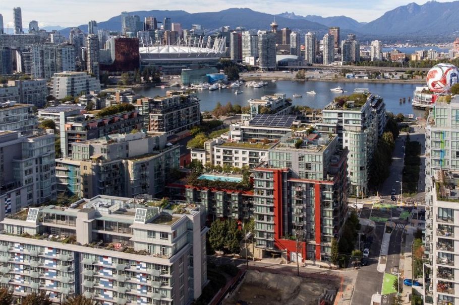 906 38 W 1st Avenue Vancouver, BC - 2