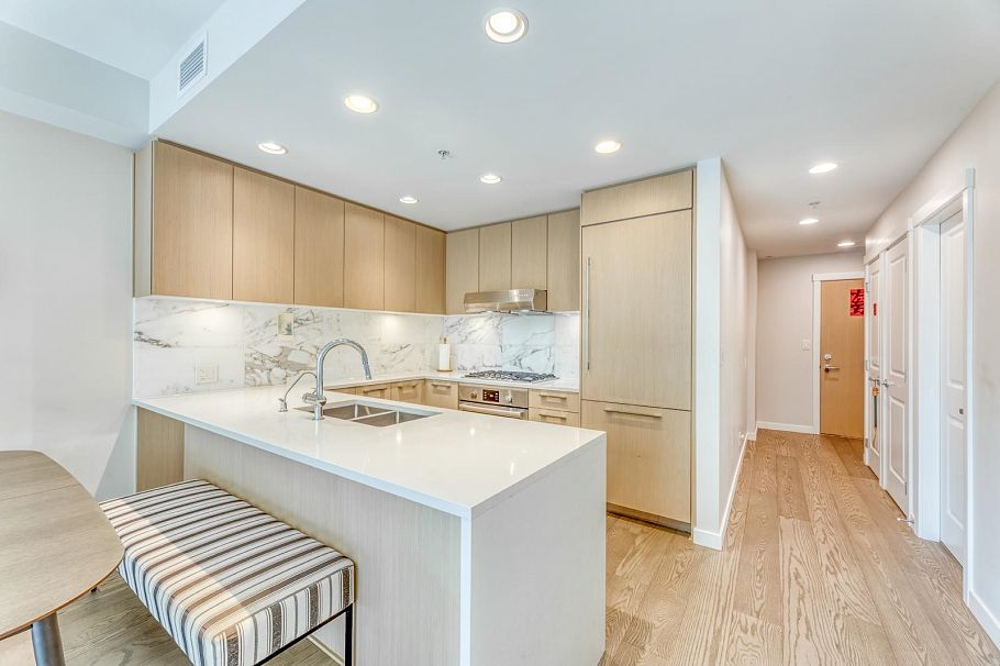 308 3533 Ross Drive Vancouver, BC - 5
