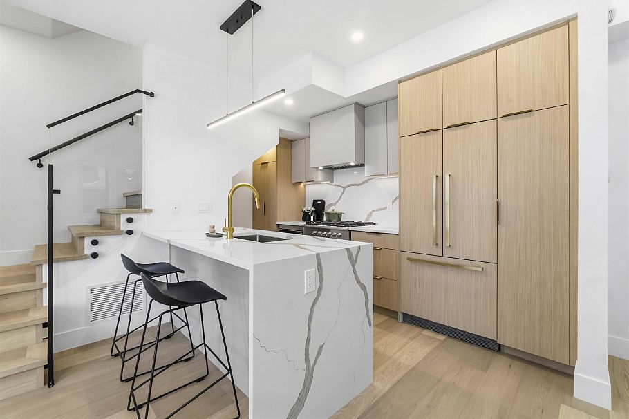 1 550 Kaslo Street Vancouver, BC - 8