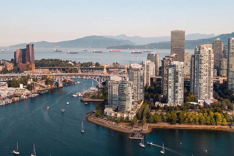 702 1099 Marinaside Crescent Vancouver, BC - 25