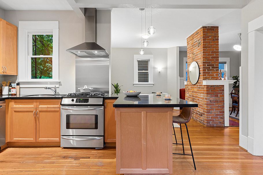 559 W 18th Avenue Vancouver, BC - 12