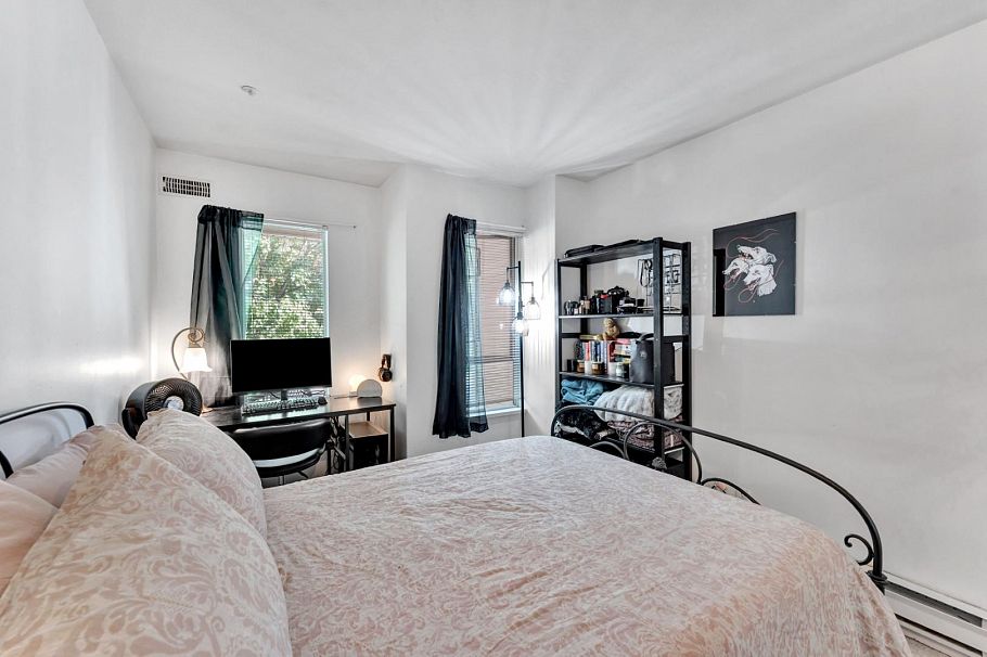 306 3400 SE Marinr Drive Vancouver, BC - 23