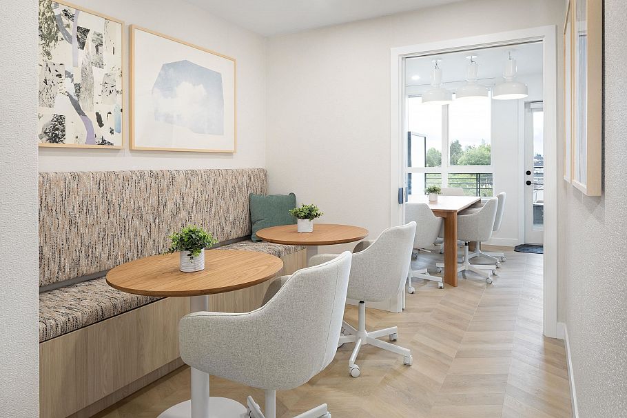 420 2450 Garden Drive Vancouver, BC - 12