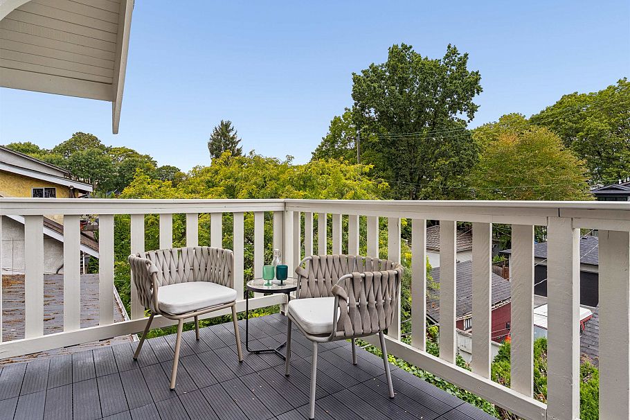 559 W 18th Avenue Vancouver, BC - 20