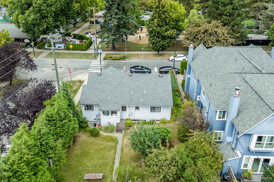 96 W 16th Avenue Vancouver, BC - 2
