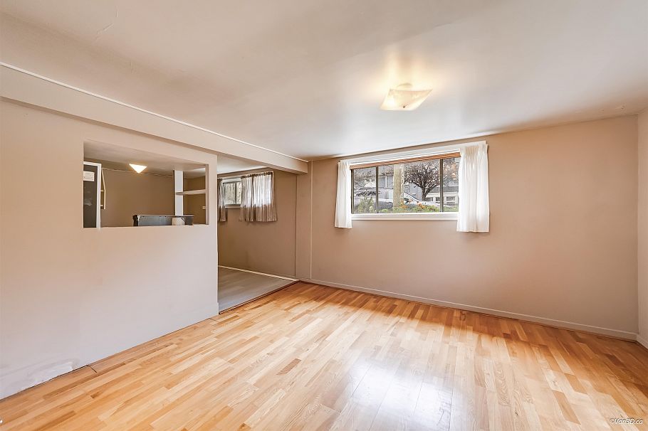 96 W 16th Avenue Vancouver, BC - 38