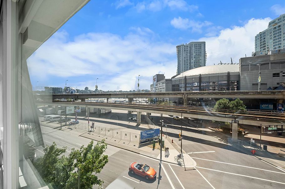 502 688 Abbott Street Vancouver, BC - 37