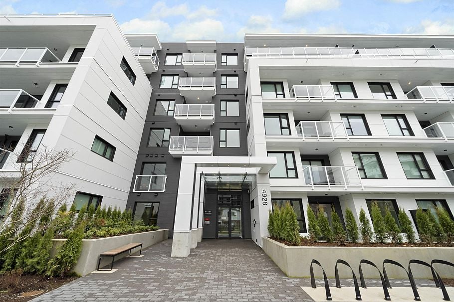 111 4928 Quebec Street Vancouver, BC - 1