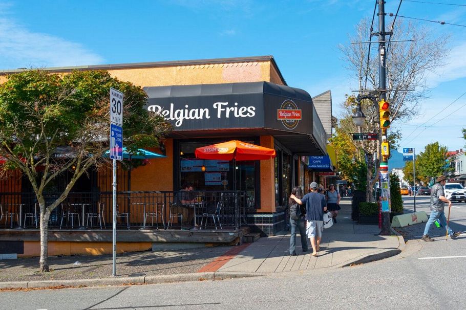 1777 E 4th Avenue Vancouver, BC - 18