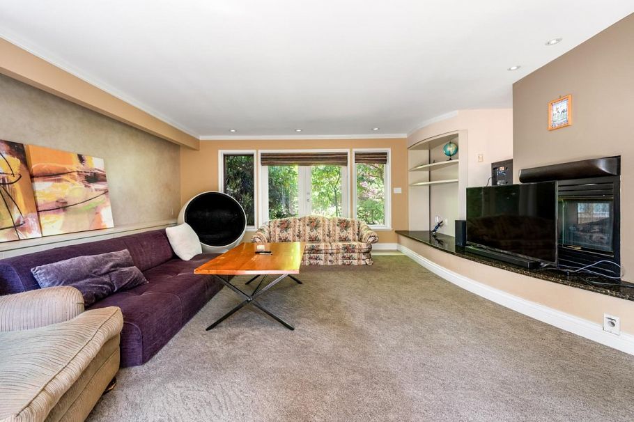1545 W 49th Avenue Vancouver, BC - 3