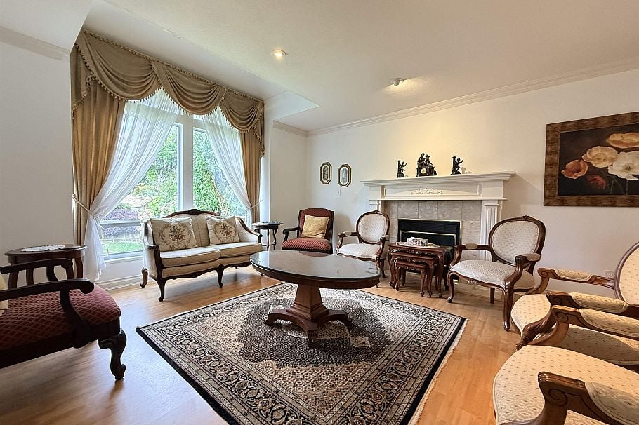 Main House 335 W 27TH STREET, North Vancouver BC V7N 2H5 North Vancouver, BC - 2