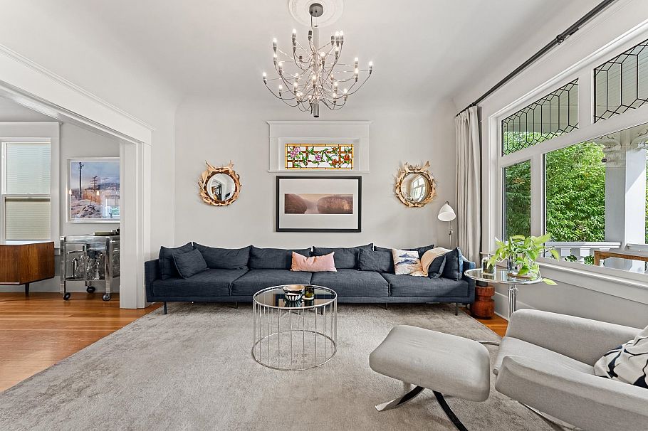 739 E 24th Avenue Vancouver, BC - 3