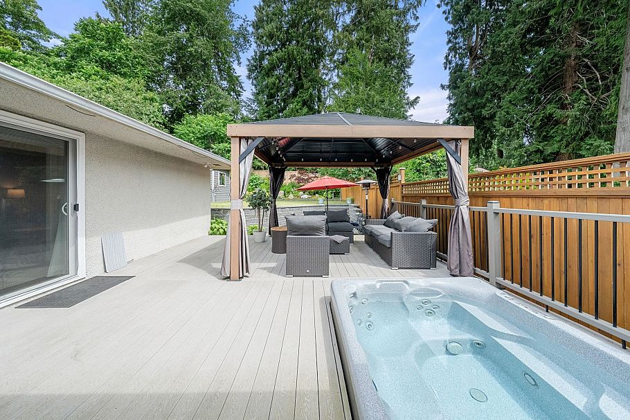 1120 Wellington Drive North Vancouver, BC - 22