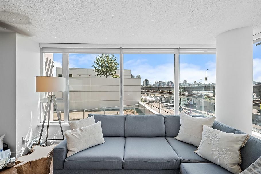 502 688 Abbott Street Vancouver, BC - 4