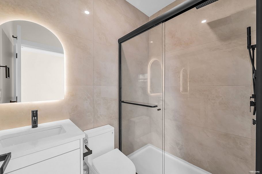 1 5779 Clarendon Street Vancouver, BC - 20
