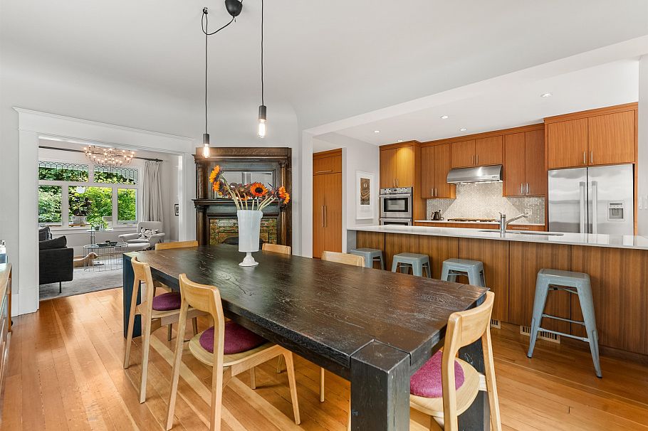 739 E 24th Avenue Vancouver, BC - 5