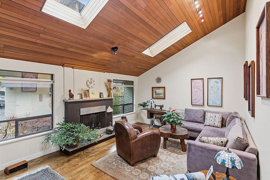 5639 White Pine Lane North Vancouver, BC - 3