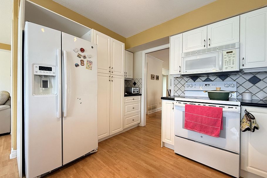 Main House 335 W 27TH STREET, North Vancouver BC V7N 2H5 North Vancouver, BC - 6