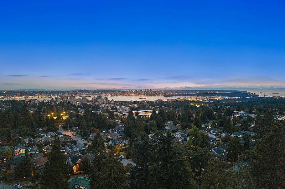 433 E Queens Road North Vancouver, BC - 27