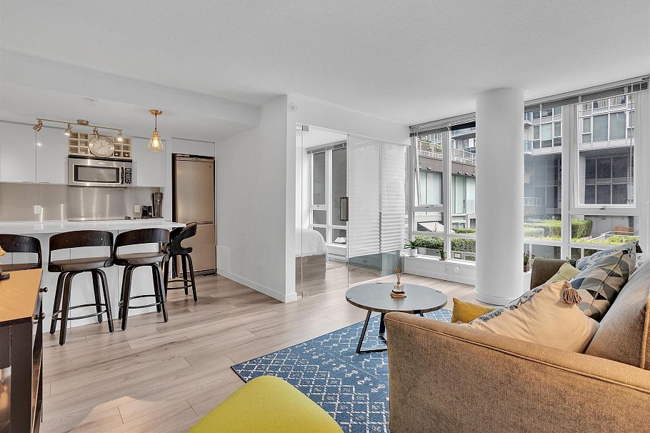 502 233 Robson Street Vancouver, BC - 5