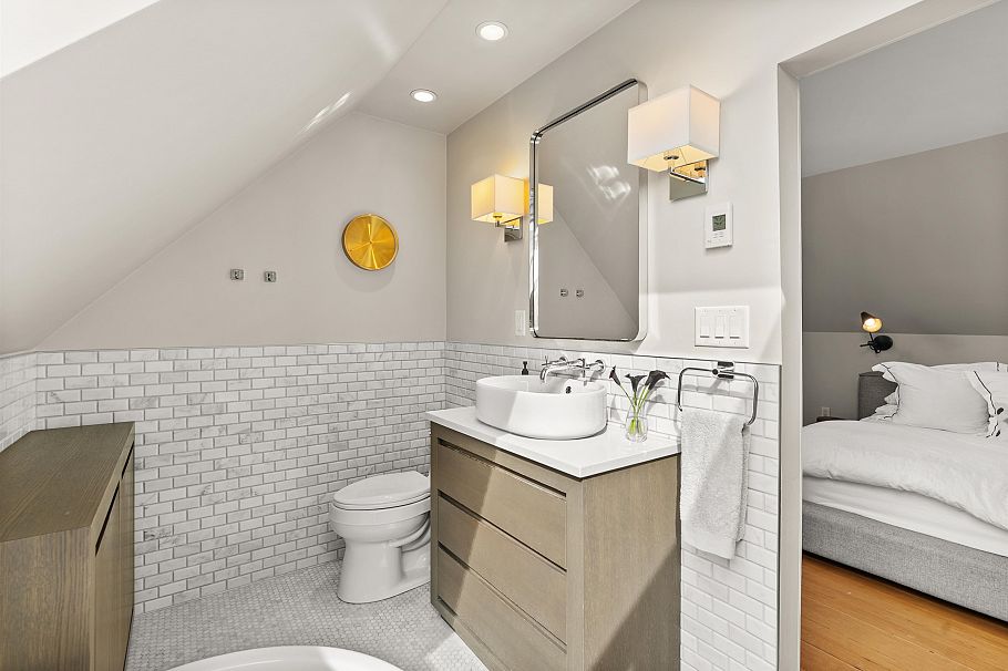 739 E 24th Avenue Vancouver, BC - 24