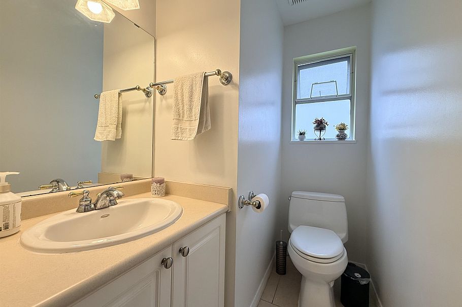 Main House 335 W 27TH STREET, North Vancouver BC V7N 2H5 North Vancouver, BC - 15