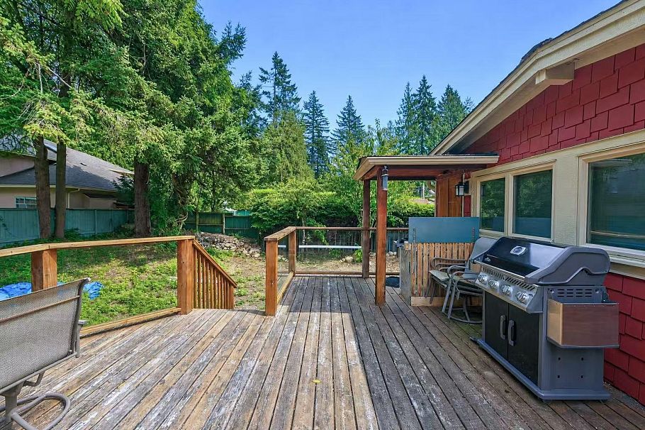 1130 Handsworth Road North Vancouver, BC - 16
