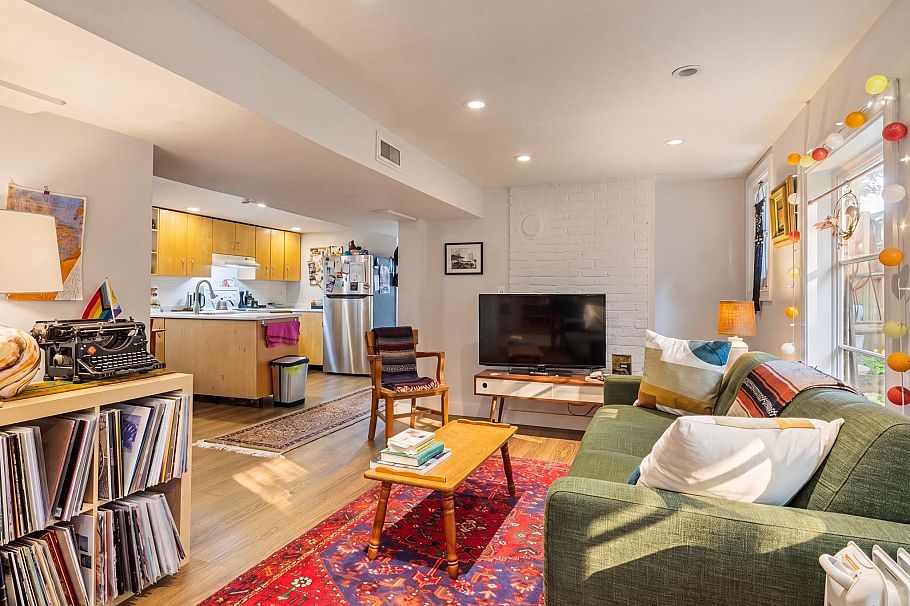 1544 E 13th Avenue Vancouver, BC - 23