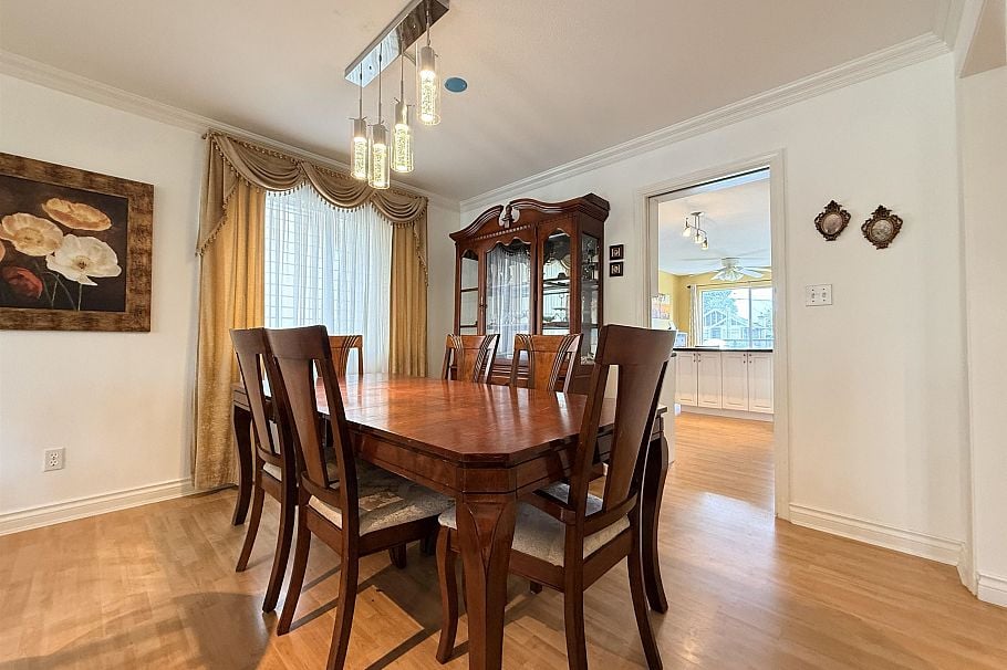 Main House 335 W 27TH STREET, North Vancouver BC V7N 2H5 North Vancouver, BC - 4