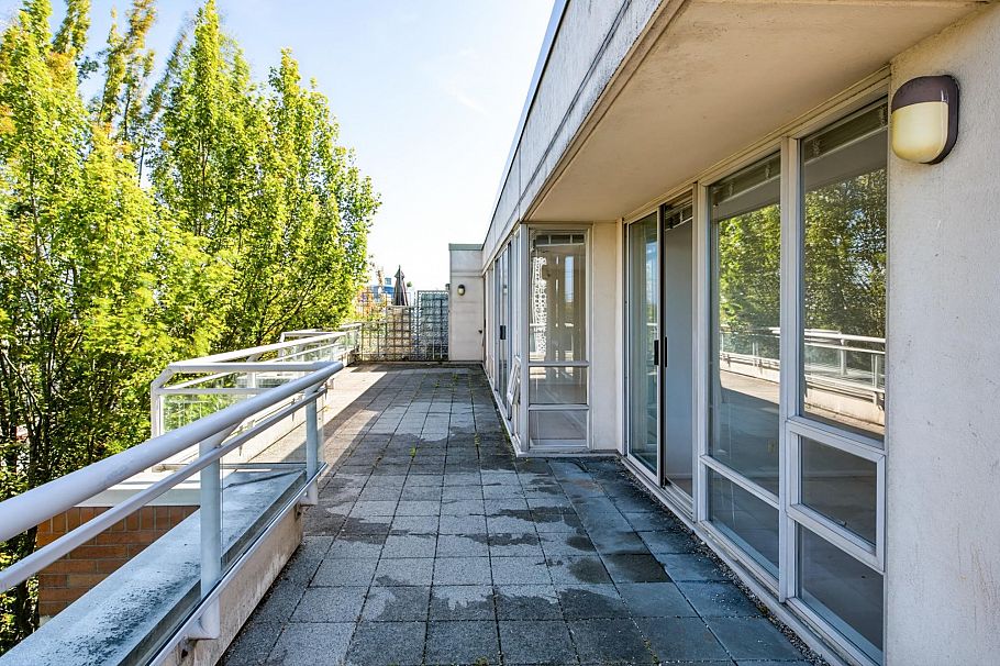 PH1 2438 Heather Street Vancouver, BC - 25
