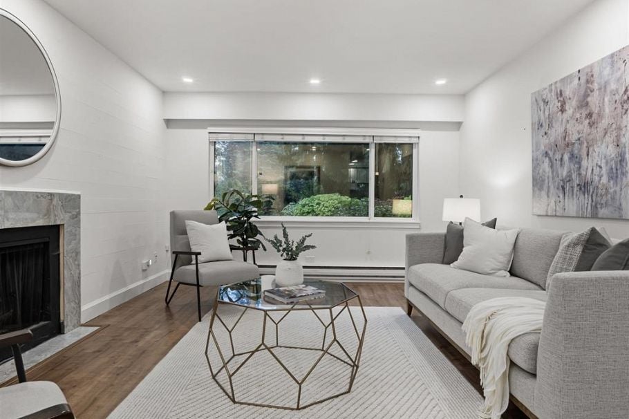 1253 PLATEAU DRIVE, North Vancouver BC V7P 2J3 North Vancouver, BC - 1